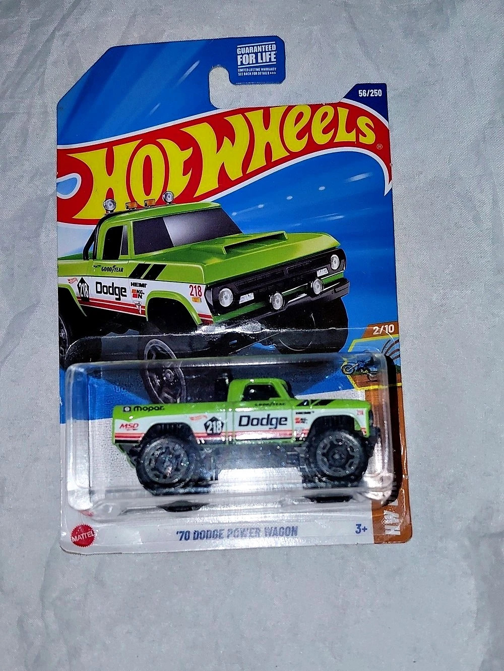 Hot Wheels '70 Dodge Power Wagon Green & White Die-Cast Vehicle